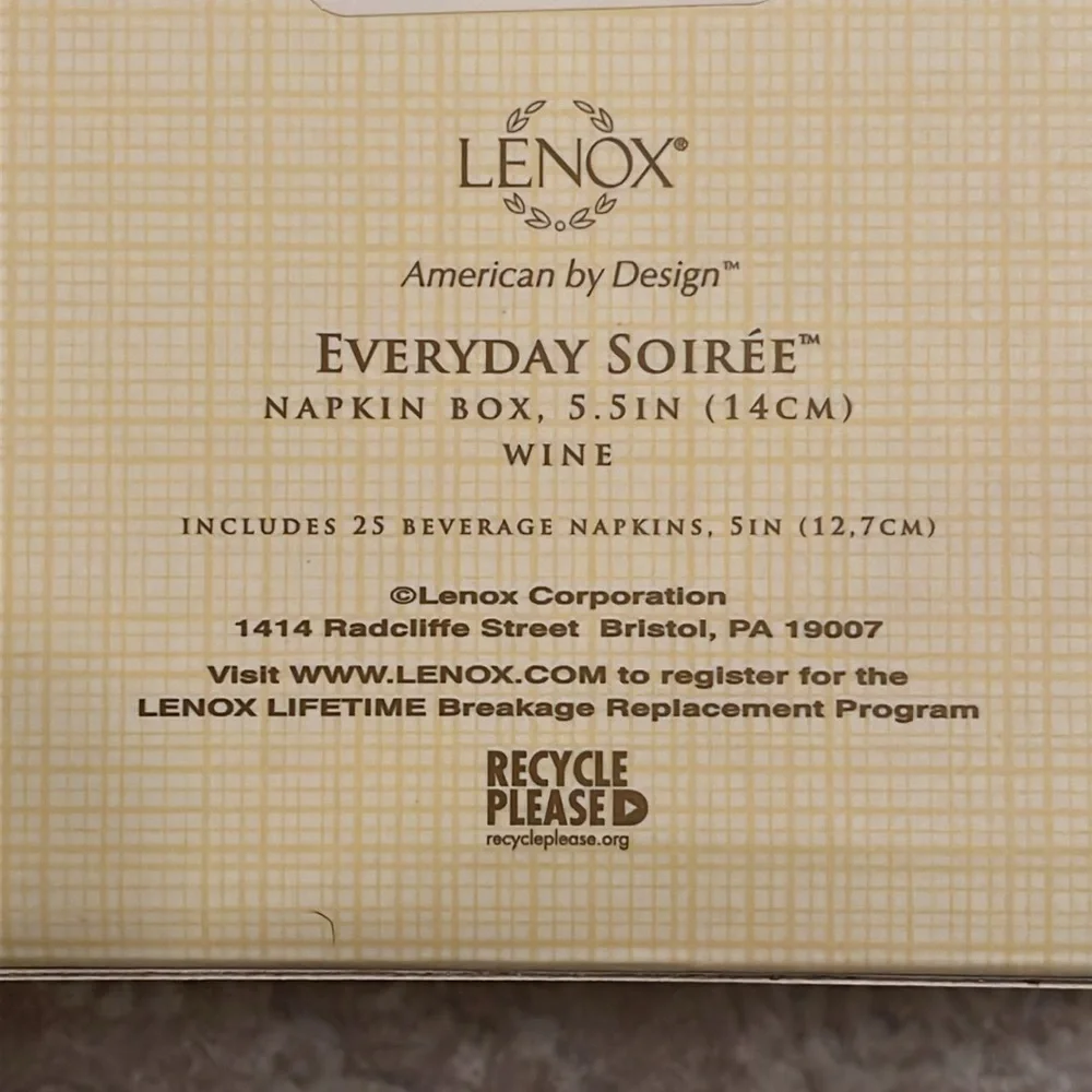 Brand New Lenox Everyday Soirée Wine Beverage Napkin Box Holder Grapes